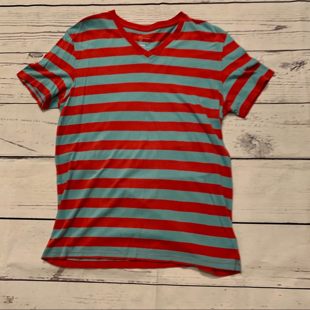Gap V-neck T-shirt